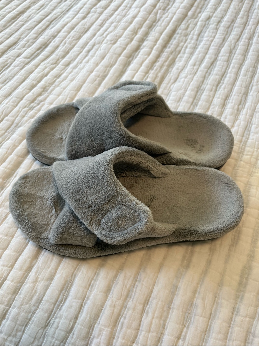 Vionic Relax Slippers - Picture 2 of 8